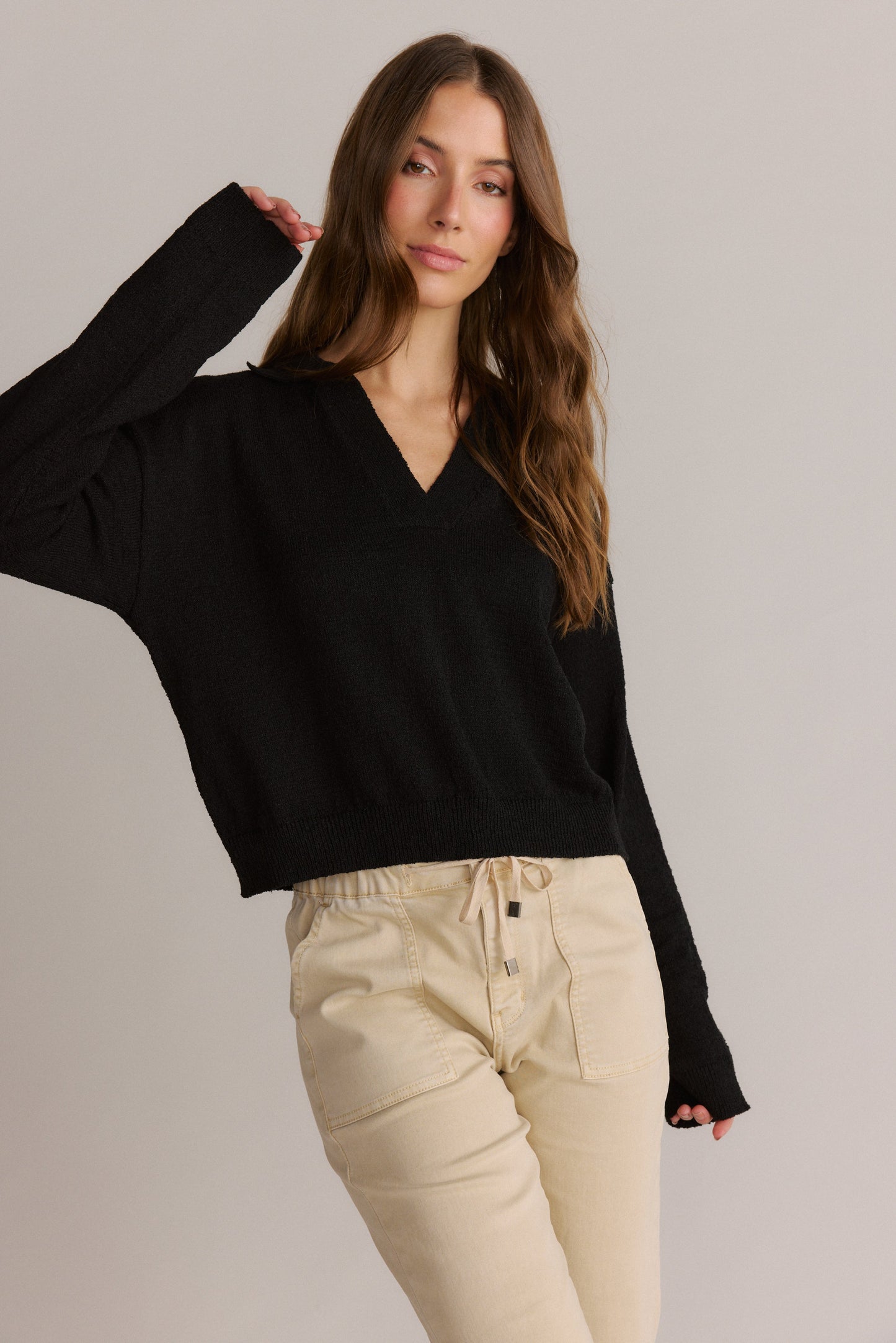 Collared V-Neck Knit Sweater Black