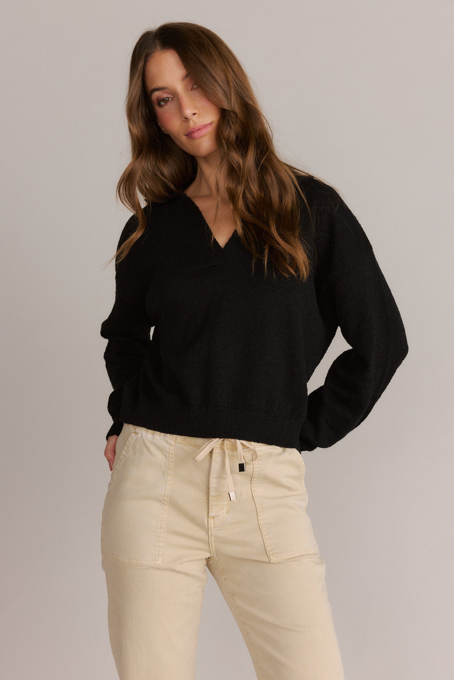 Collared V-Neck Knit Sweater Black