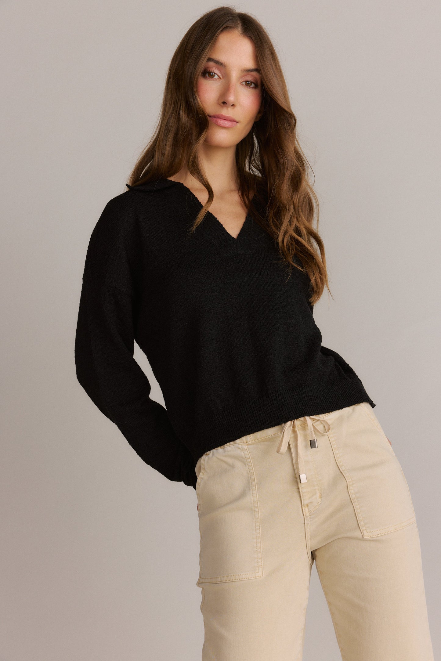 Collared V-Neck Knit Sweater Black